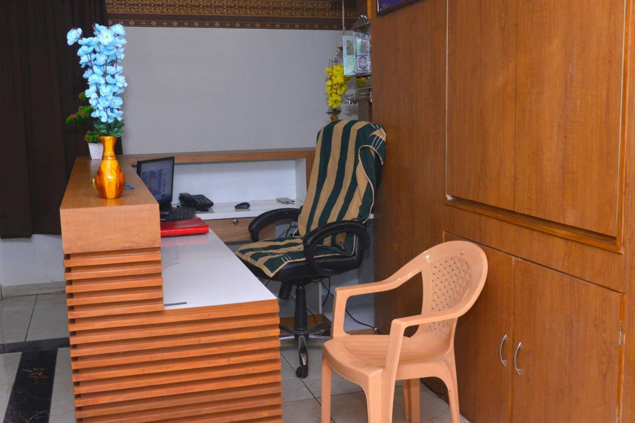 Hotel Asopalav Gandhinagar Exterior foto